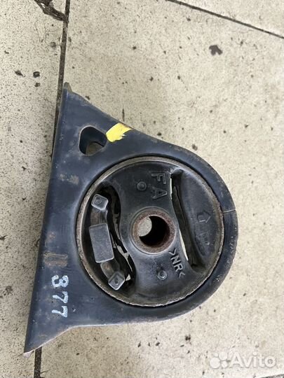 Подушка двигателя grandis