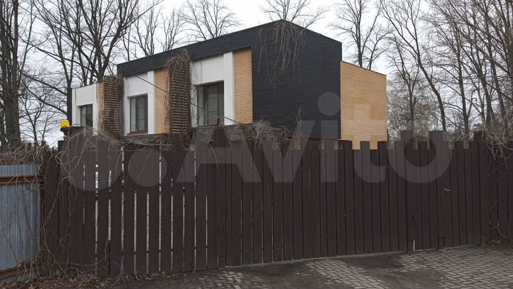 Таунхаус 97 м² на участке 8 сот.