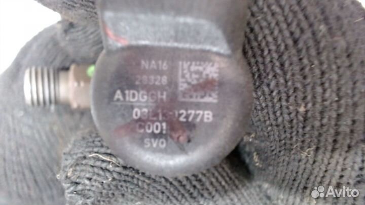 Форсунка топливная Volkswagen Touran, 2014