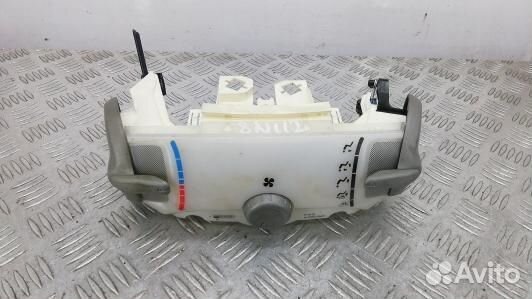 Блок управления печки и климат-контроля toyota ayg