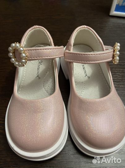 Туфли для девочки 24 25 размер