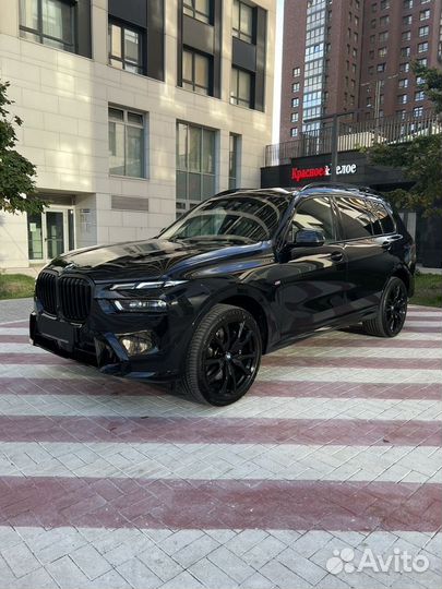 BMW X7 3.0 AT, 2023, 11 900 км