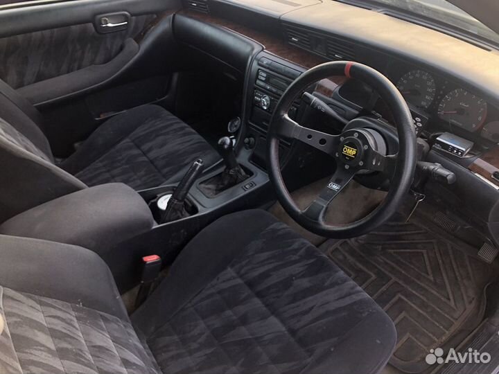 Nissan Laurel 2.0 МТ, 1989, 250 000 км