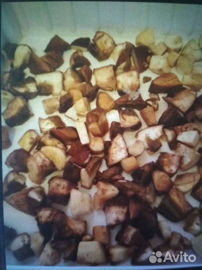 Ягода красная чёрная смородина малина белые грибы