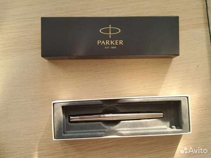 Перьевая ручка parker