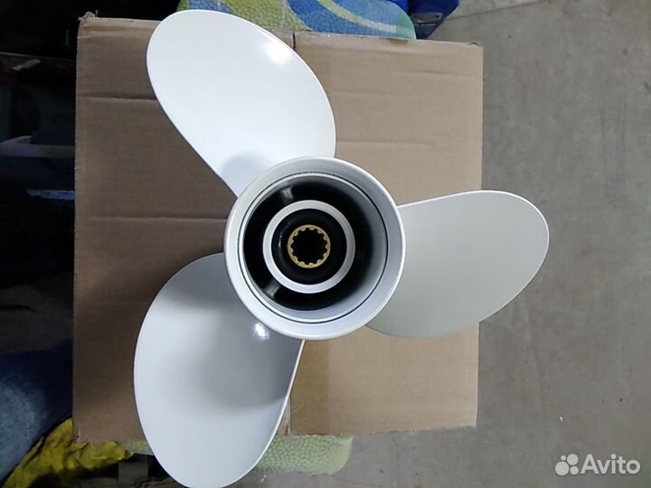 Винт на лодочный мотор Yamaha 40-60