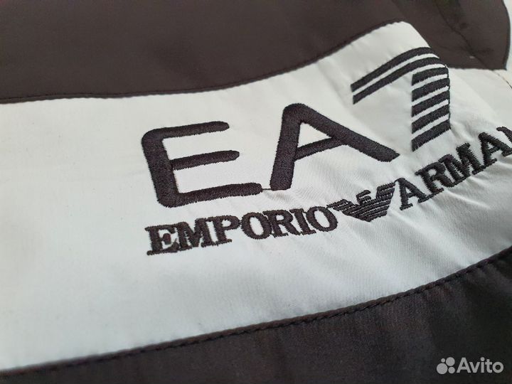 Спортивный костюм Emporio Armani EA7