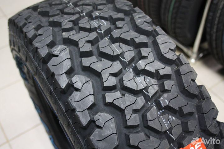 Maxxis AT-980E Worm-Drive 235/70 R16 104Q