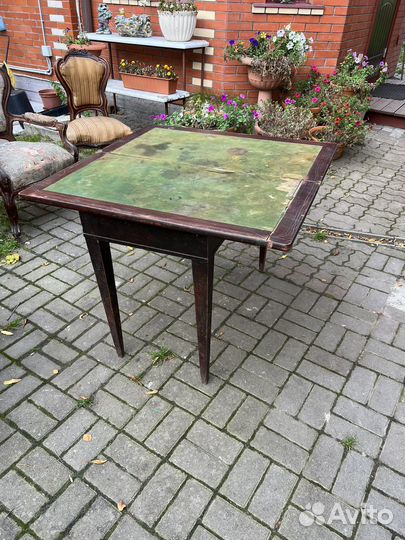 Стол старинный