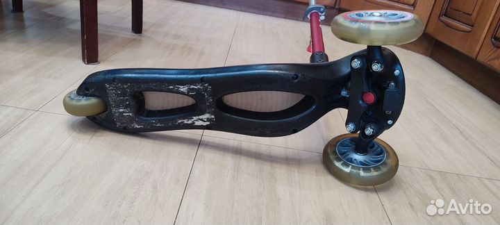 Самокат детский трехколесный globber