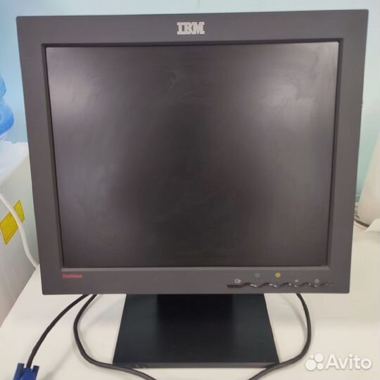 Монитор ThinkVision IBM 17