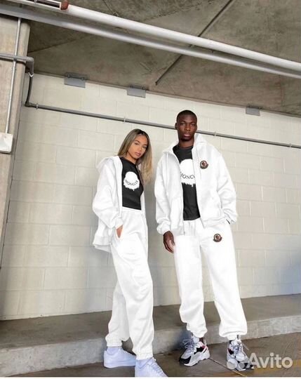 Спортивные костюмы парные