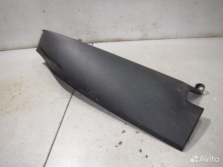 Обшивка стойки задней Volkswagen Jetta 6