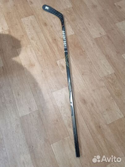 Клюшка хоккейная