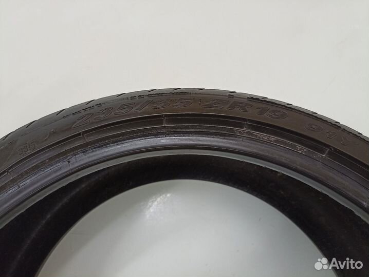 Pirelli P Zero 235/35 R19