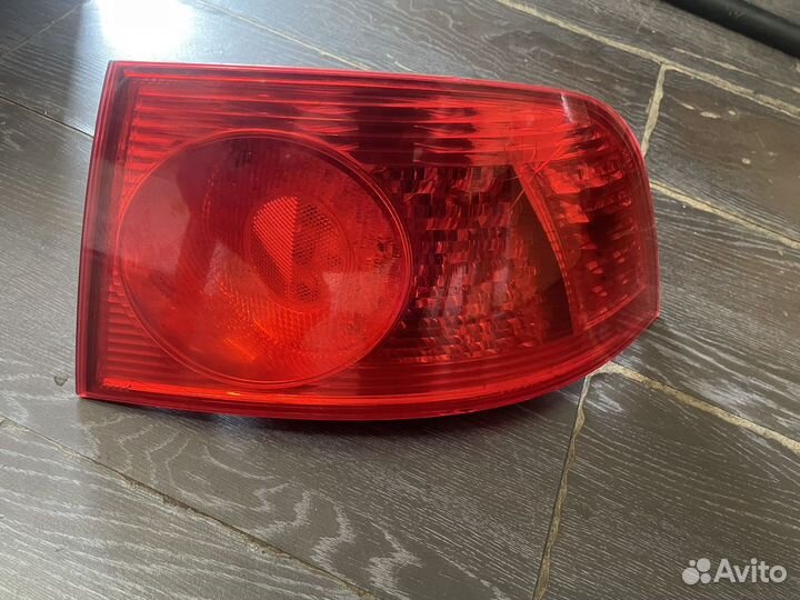 Фонарь задний правый на крыло Phaeton 3D0945096B