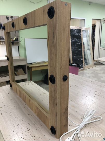 Гримерное зеркало 80*60