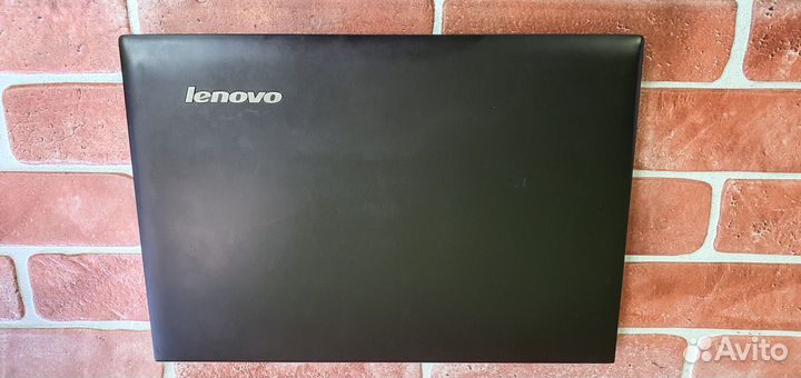 Lenovo intel I5 RAM 8 GB nvidia GT740M SSD 240 GB