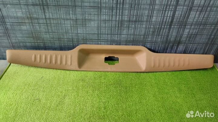 Декоративная накладка Chevrolet Trailblazer GMT360