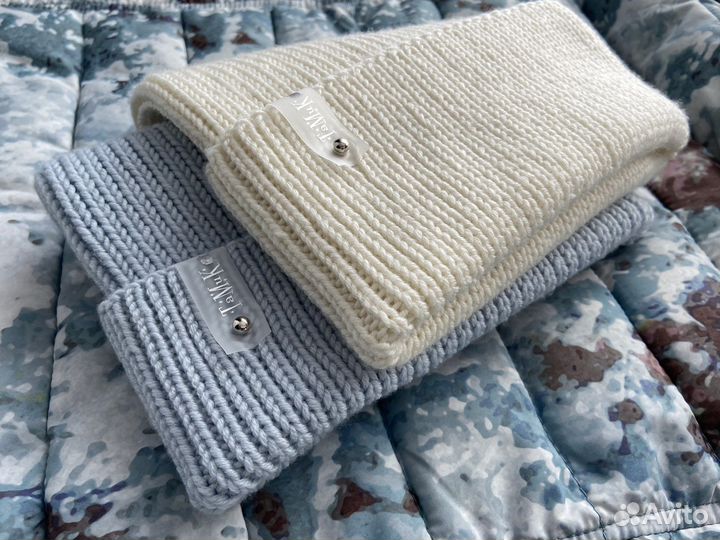 Шапка вязаная ручная работа