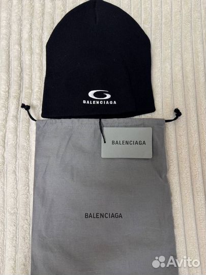 Шапка balenciaga