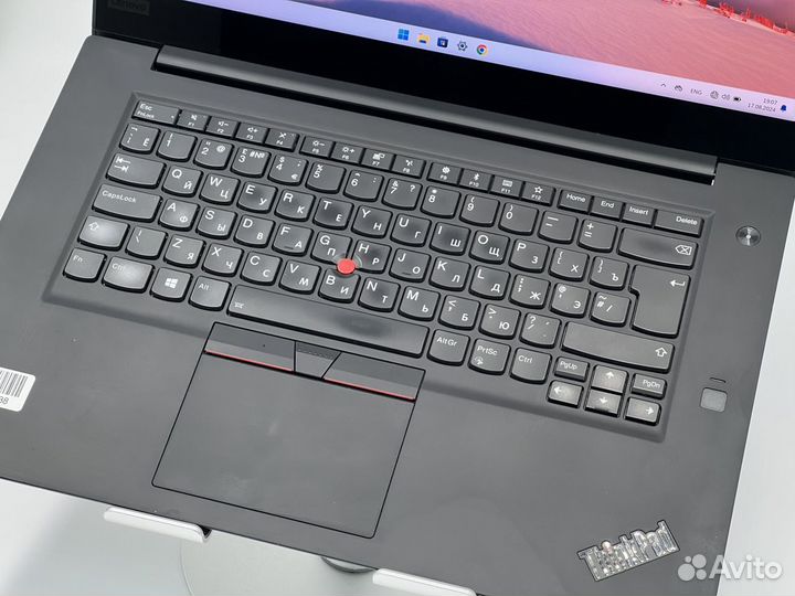 Мощный Lenovo ThinkPad P1 Xeon E-2176M/16/512