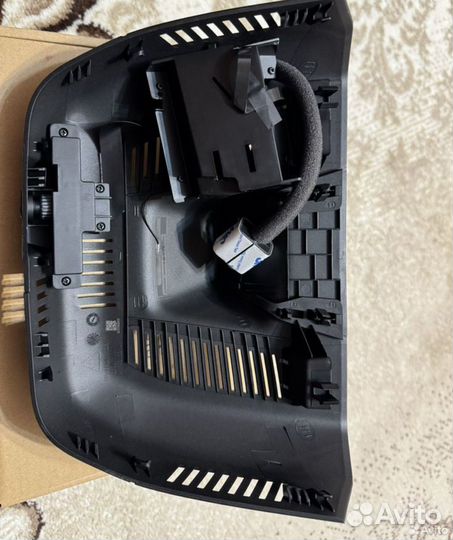 Видеорегистратор штатный Geely Monjaro