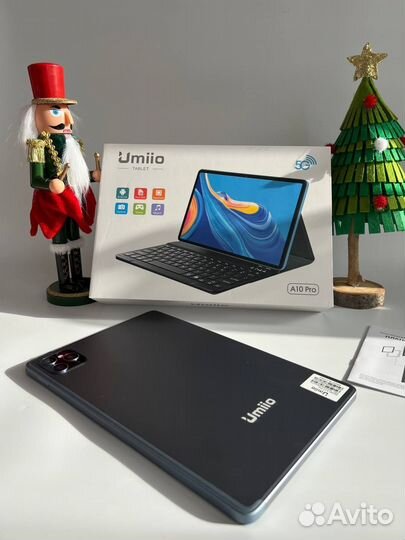 Планшет umiio с клавиатурой