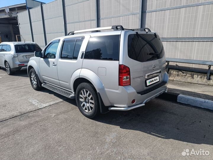 Nissan Pathfinder 2.5 AT, 2010, 209 000 км