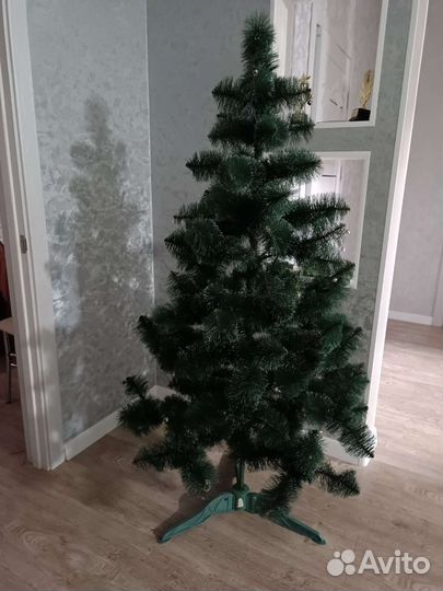 Ель искуственная заснеженная бу