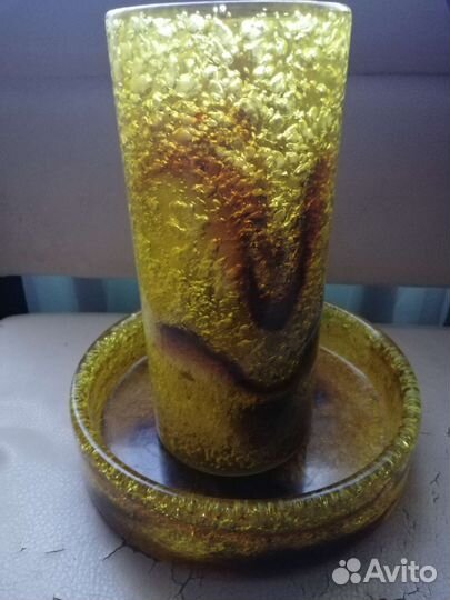 Ваза для цветов из янтаря