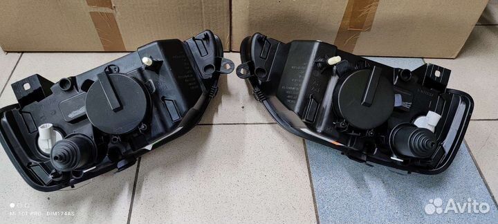 Фара правая для Лада Ларгус (LADA largus)