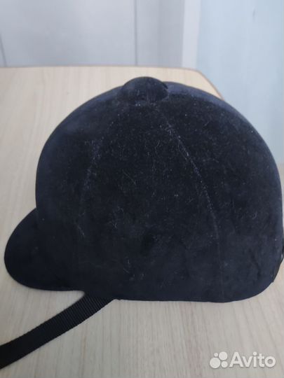 Шлем для занятий конным спортом