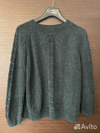 Свитер