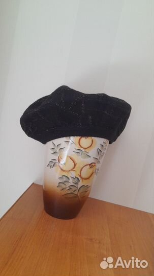 Берет новый