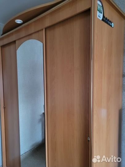 Шкаф купе с зеркалом бу