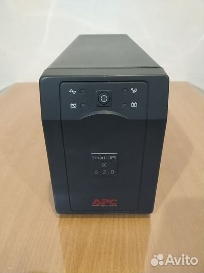 Ибп APC Smart-UPS 620 Интерактивный