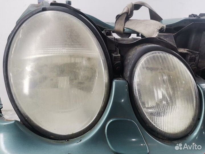 Бампер для mercedes-benz CLK-Class (W208)