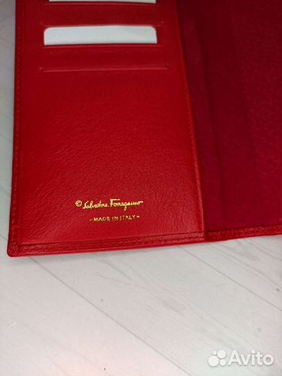 Обложка на паспорт Salvatore ferragamo