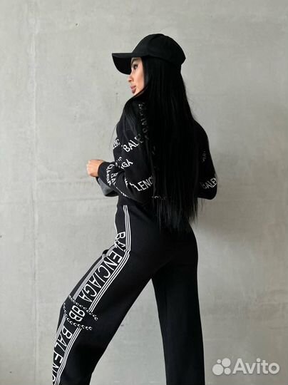 Спортивный костюм balenciaga