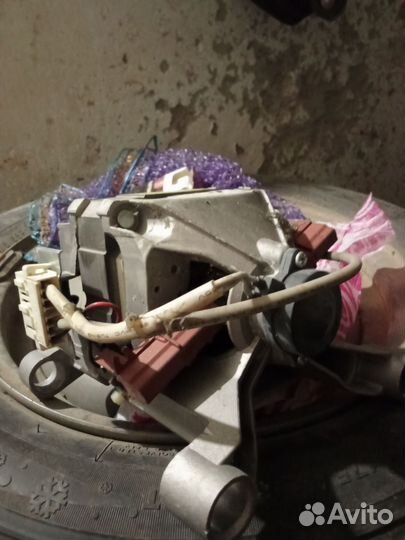 Двигатель от стиральной машины Welling