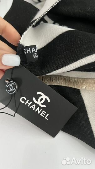Шарфы и палантины Chanel кашемир