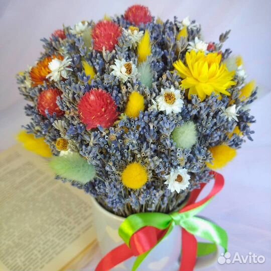 Цветочная композиция лаванда в чашке