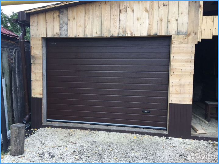 Секционные ворота