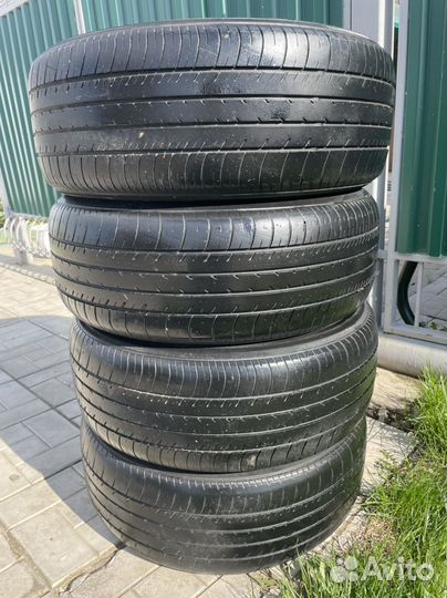 Yokohama dB Decibel E70 215/55 R17