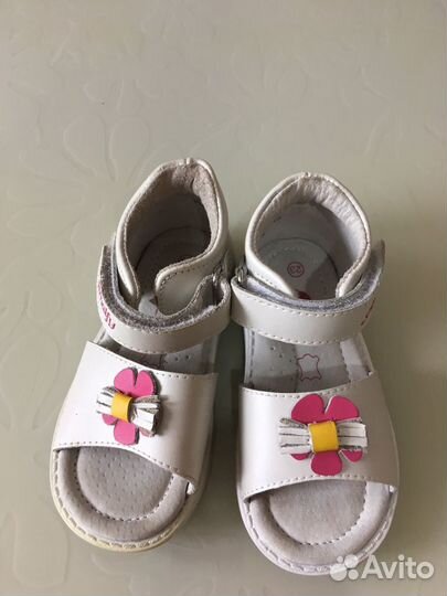 Обувь на девочку