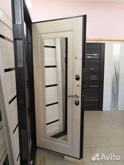 Двери входные со склада