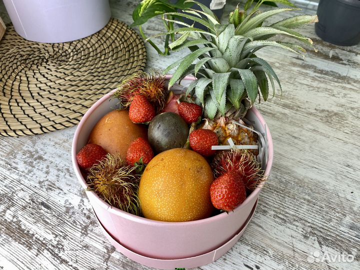 Подарок на день рождения (экзотические фрукты)
