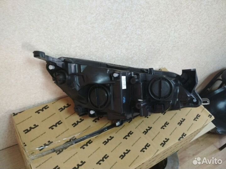 Фара левая Opel Astra j