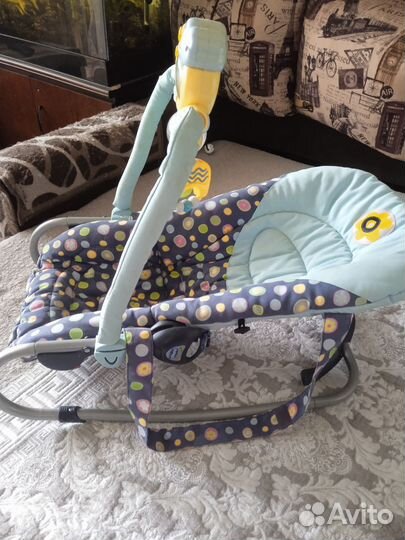 Шезлонг детский